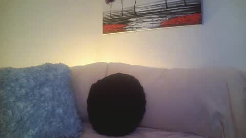 petite treat  online show from 24, 2, 2025