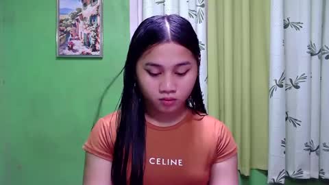 Snapshot of petite_trish chatting on 9, 12, 2024 trish online show from 9, 12, 2024