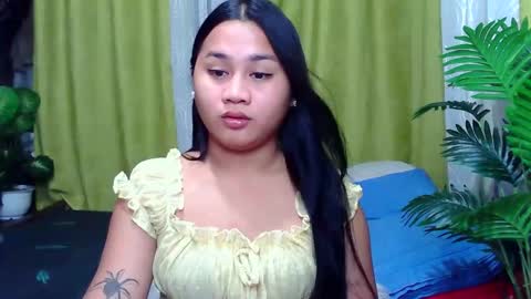 Snapshot of petite_trish chatting on 14, 10, 2025 trish online show from 14, 10, 2025