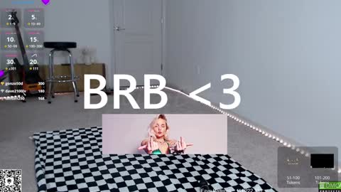 Snapshot of petitebrat chatting on 30, 1, 2025 PiperAvery online show from 30, 1, 2025