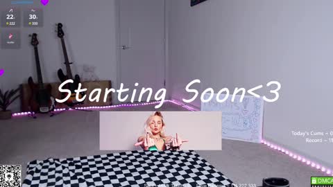 Snapshot of petitebrat chatting on 13, 2, 2025 PiperAvery online show from 13, 2, 2025