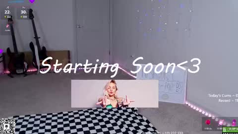 Snapshot of petitebrat chatting on 20, 2, 2025 PiperAvery online show from 20, 2, 2025