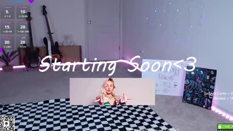 Snapshot of petitebrat chatting on 26, 2, 2025 PiperAvery online show from 26, 2, 2025