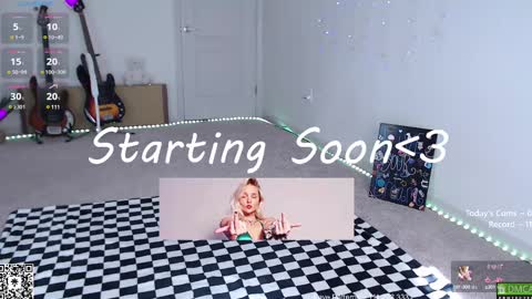 Snapshot of petitebrat chatting on 28, 2, 2025 PiperAvery online show from 28, 2, 2025