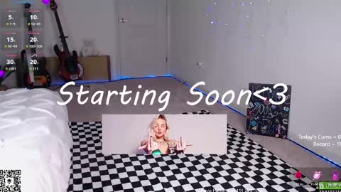 Snapshot of petitebrat chatting on 7, 3, 2025 PiperAvery online show from 7, 3, 2025