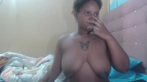 petitechocolatemommy online show from 27, 11, 2025