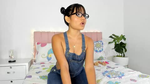 Danna  online show from 11, 1, 2025