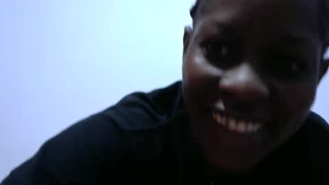 Snapshot of petitegirly12 chatting on 20, 2, 2025 petitegirly12 online show from 20, 2, 2025