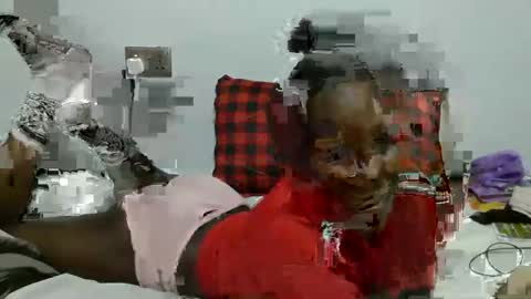 Snapshot of petitegirly12 chatting on 10, 3, 2025 petitegirly12 online show from 10, 3, 2025