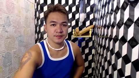 Snapshot of petitehugecockxnxxx chatting on 29, 6, 2026 Call me jake online show from 29, 6, 2026