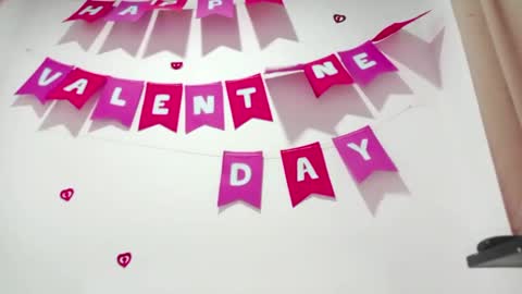 danna online show from 3, 2, 2025