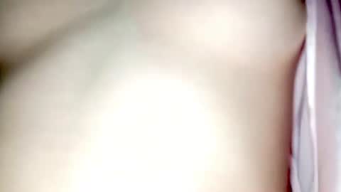 Snapshot of petiteivoryqueen chatting on 25, 6, 2026 danna online show from 25, 6, 2026