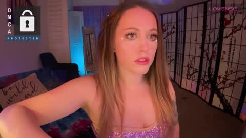 Snapshot of petitejewel chatting on 31, 12, 2024 Jules online show from 31, 12, 2024