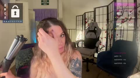 Snapshot of petitejewel chatting on 12, 3, 2025 Jules online show from 12, 3, 2025