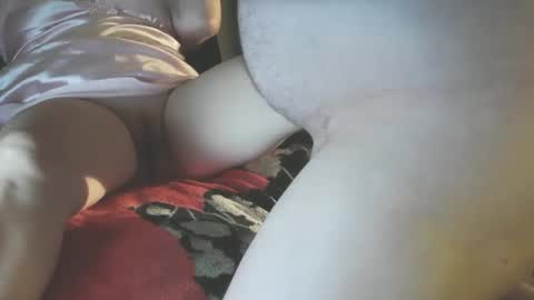 Snapshot of petitelybby chatting on 27, 9, 2025 petitelybby online show from 27, 9, 2025