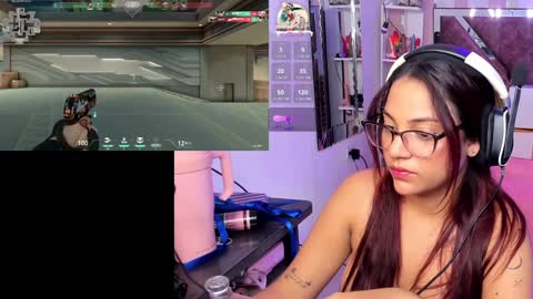 Snapshot of petitesofia_ chatting on 26, 12, 2024 Sofia online show from 26, 12, 2024