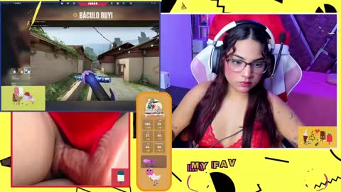 Snapshot of petitesofia_ chatting on 31, 12, 2024 Sofia online show from 31, 12, 2024