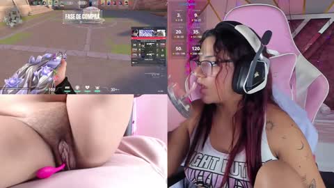 Snapshot of petitesofia_ chatting on 6, 1, 2025 Sofia online show from 6, 1, 2025