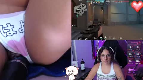 Snapshot of petitesofia_ chatting on 20, 2, 2025 Sofia online show from 20, 2, 2025
