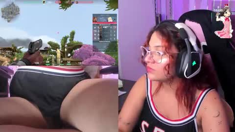 Snapshot of petitesofia_ chatting on 10, 9, 2025 Sofia online show from 10, 9, 2025