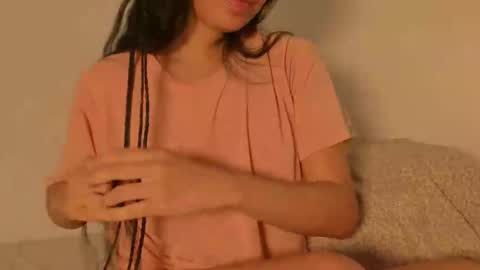 Snapshot of petitgirl_ chatting on 10, 3, 2025 J A S S online show from 10, 3, 2025