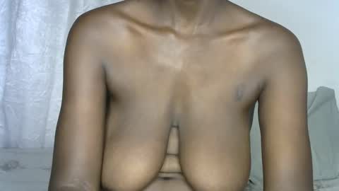 pettite_cora1 online show from 11, 11, 2025