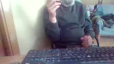 peyo873996 online show from 13, 4, 2026