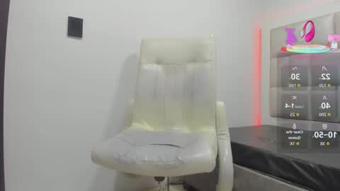 Snapshot of peyton_wat chatting on 12, 9, 2025 peyton_wat online show from 12, 9, 2025