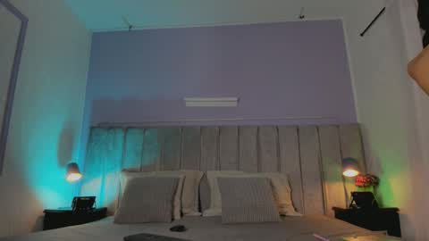 peytonn_monroe online show from 10, 10, 2025