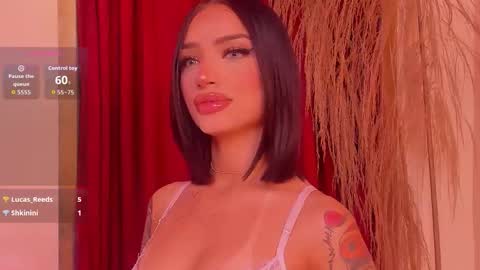 Snapshot of peytonreeds chatting on 31, 10, 2025 Pet Rees online show from 31, 10, 2025