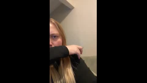 Snapshot of phatassblond chatting on 11, 1, 2025 PhatAssBlond online show from 11, 1, 2025