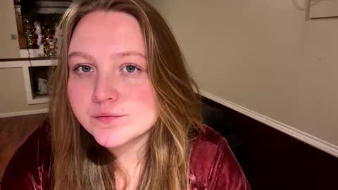 PhatAssBlond online show from 19, 12, 2025