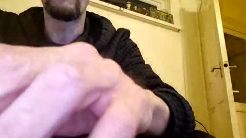 Snapshot of phil2102 chatting on 12, 1, 2025 phil2102 online show from 12, 1, 2025