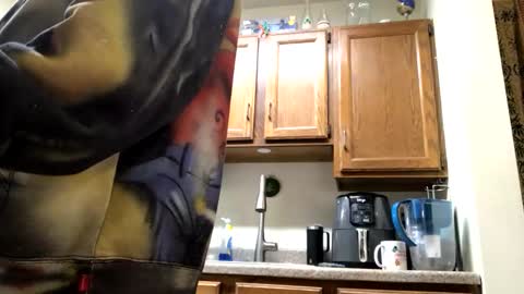 Snapshot of phildoesart chatting on 1, 1, 2025 Phil online show from 1, 1, 2025