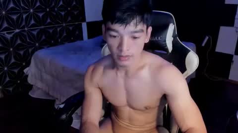 Snapshot of philhotbody chatting on 20, 9, 2025 AJ online show from 20, 9, 2025