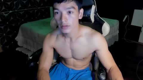Snapshot of philhotbody chatting on 21, 9, 2025 AJ online show from 21, 9, 2025
