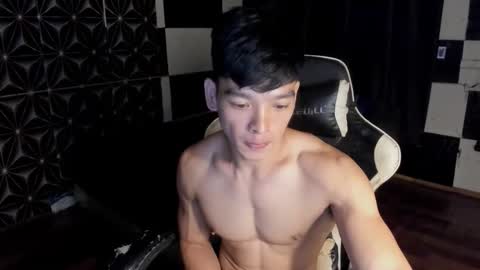 Snapshot of philhotbody chatting on 3, 12, 2025 AJ online show from 3, 12, 2025