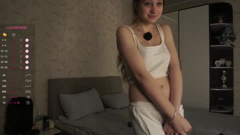 Snapshot of philippadelmore chatting on 26, 1, 2025 Bella online show from 26, 1, 2025