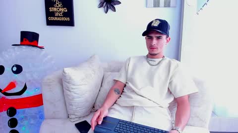 Snapshot of philiprich chatting on 16, 12, 2024 philiprich online show from 16, 12, 2024