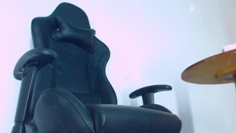 Snapshot of phlilloyhighclouds chatting on 9, 2, 2026 phlilloyhighclouds online show from 9, 2, 2026