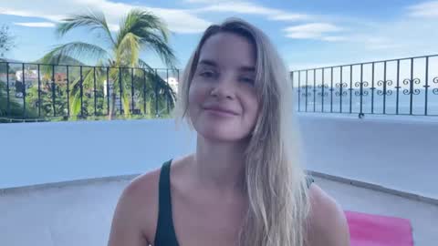 Snapshot of phoenix_taylor chatting on 7, 10, 2025 PHOENIX TAYLOR online show from 7, 10, 2025