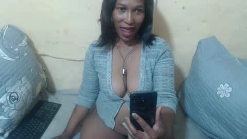 Snapshot of phoenixcandy chatting on 18, 6, 2026 phoenixcandy online show from 18, 6, 2026