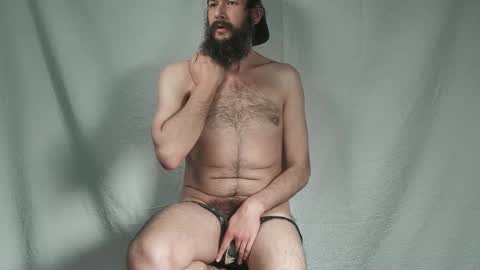 Snapshot of phoenixphallox chatting on 15, 4, 2026 randy online show from 15, 4, 2026