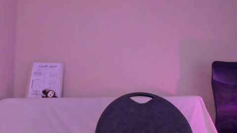 Snapshot of phoenixx_x chatting on 7, 4, 2026 phoenixx_x online show from 7, 4, 2026