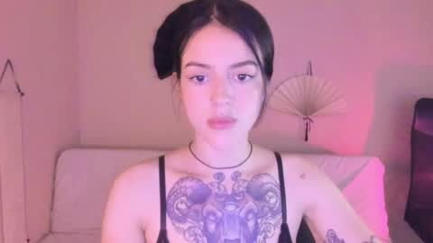 Snapshot of phoenixx_x chatting on 12, 4, 2026 phoenixx_x online show from 12, 4, 2026