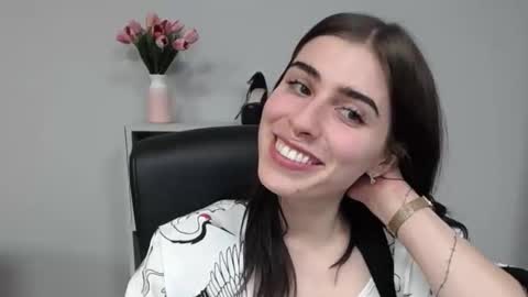 P I A online show from 2, 10, 2025