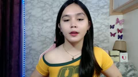 Snapshot of pia_intownx chatting on 5, 7, 2026 Ms Pia online show from 5, 7, 2026