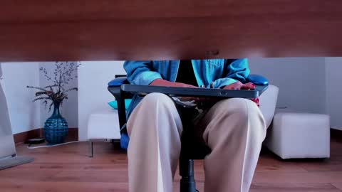    Special Couple Show - WELCOME TO XMAS   5 and 6 December  - 2 at 8 pm COL hour online show from 3, 1, 2025