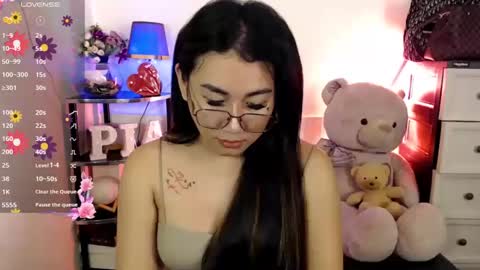 Pia online show from 25, 1, 2025