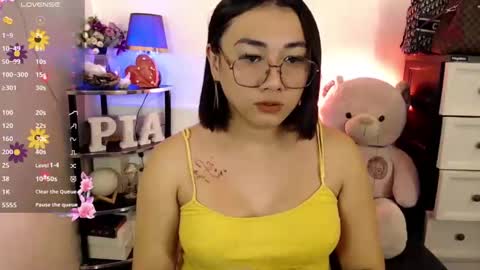 Pia online show from 5, 2, 2025